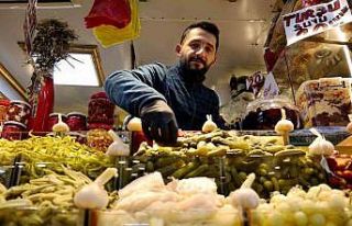 Sofraların vazgeçilmezi tezgâhlardaki yerini aldı