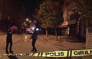 Sultanbeyli’de eşinden ayrılan şahıs, evi ateşe...