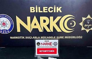 Şüpheli araçta uyuşturucu madde ele geçirildi