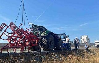 Tarlaya giderken traktör devrildi: 3 yaralı