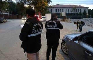 Tartıştığı şahsı bıçakla ağır yaraladı