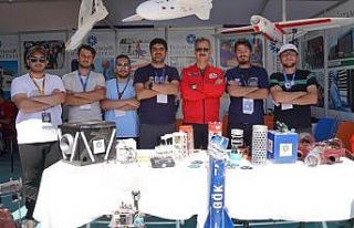 TEKNOFEST’te 4 ödül kazanan ETÜ teknoloji sahnesinde...
