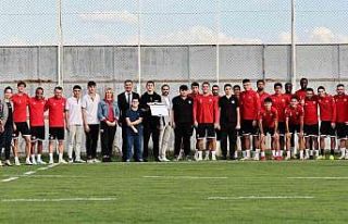 Teknokent Koleji öğrencilerinden Yiğidolara moral...