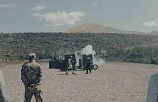 Terörle mücadele ekiplerine ’operasyonel atış...