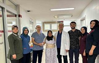 Topallayarak geldiği hastaneden yürüyerek çıktı