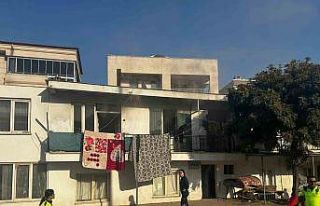 Trafik polisleri yangının büyümesini önledi