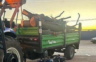 Traktöre çarpan motosikletin sürücüsü ölümden...