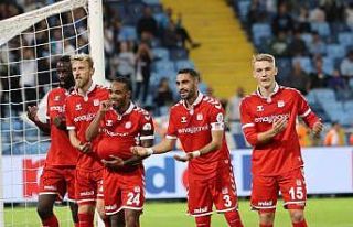 Trendyol Süper Lig: Adana Demirspor: 2 - Sivasspor:...