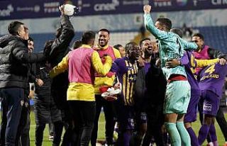 Trendyol Süper Lig: Eyüpspor: 1 - Göztepe: 0 (Maç...