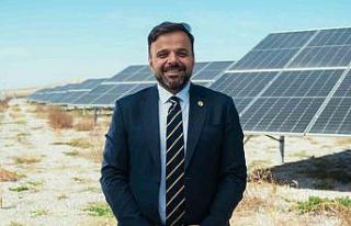 Turkcell’in Uşak’ta kurduğu güneş enerji santrali...