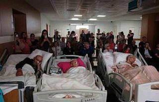 Tuzla’da palyatif bakım servisindeki hasta ve yakınları...