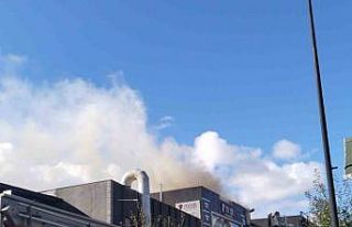 Ümraniye’de mobilya üretim atölyesinin çatısı...