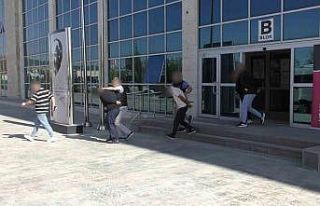 Uşak’ta 5 uyuşturucu satıcısı tutuklandı