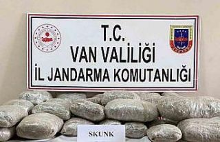 Van’da uyuşturucu operasyonunda 3 kişi tutuklandı