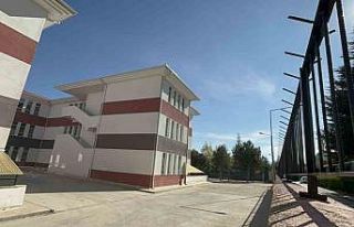 Yangın merdiveninden düşen çocuk yaralandı: Ameliyata...