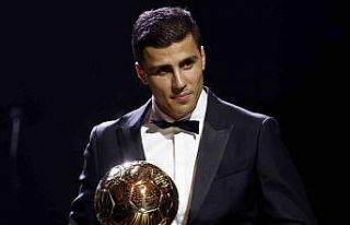 Yılın en iyi oyuncusu Rodri oldu