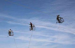 Yüksek gerilim hattında ekmek mücadelesi