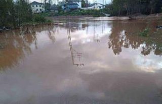 Yüksek kesimlerde kar, iç kesimlerde ise yağmur...