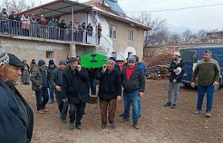 109 gün sonra ölü bulunan yaşlı kadın son yolculuğuna...