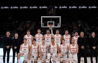 12 Dev Adam, Macaristan’ı farklı yendi