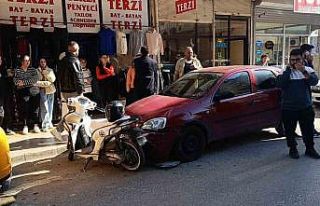 14 yaşındaki motosiklet sürücüsü 3 araca çarptı:...