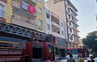 2 katlı evde çıkan yangın söndürüldü