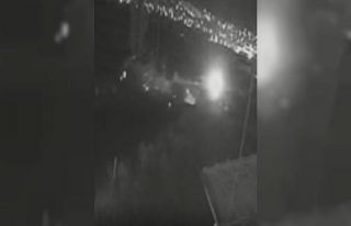 3 aracın karıştığı feci kazanın görüntüleri...