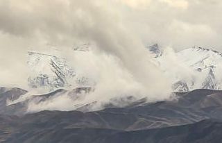 3 bin 500 rakımlı İkiyaka Dağları beyaza büründü