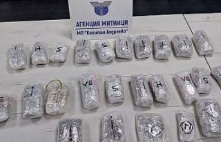 43 bin euro değerindeki gümüş takılar Ukrayna’ya...