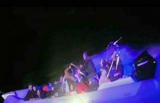 9’u çocuk 28 düzensiz göçmen yakalandı