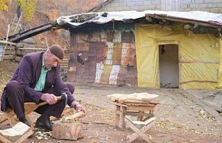 Ahşaba şekil veren usta, teknolojiye direniyor