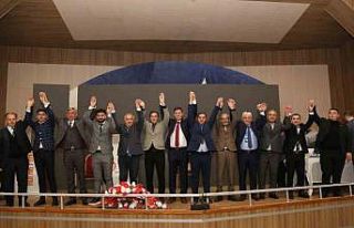 Ak Parti Oltu ‘Oğuzhan Yavuz’la devam dedi