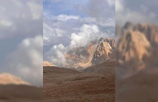 Aladağlar’da yürüyüşe çıkan yabancı uyruklu...