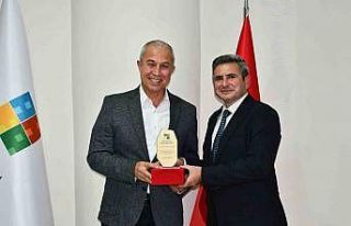 Alanya Üniversitesi’nden başkan Özçelik’e...