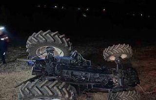 Amasya’da traktör devrildi: 1 yaralı