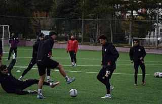 Anadolu Üniversitesi, Karşıyaka maçı hazırlılarını...