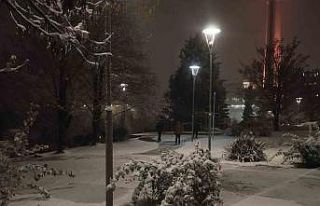 Ankaralılar mevsimin ilk karının keyfini çıkardı