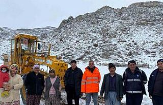 Antalya’da yaylada kardan mahsur kalan vatandaşlar...