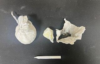 Aracında ve üzerinde uyuşturucu ele geçirilen...