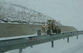 Ardahan’da kar esareti; 8 köy yolu ulaşıma kapandı
