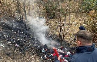 Atık eşyaların tutuşmasıyla çıkan yangın korkuttu