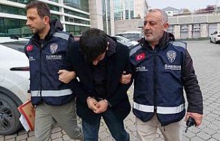 AVM’den giyim eşyaları çalan zanlı: "Çalma...