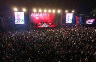 Aydınfest Gençlik Festivali ikinci gününde binlerce...