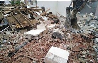 Babaeski’de metruk binalar için yıkılıyor