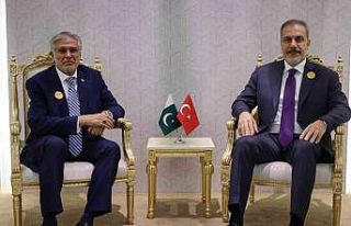 Bakan Fidan, Pakistanlı mevkidaşı İshak Dar ile...