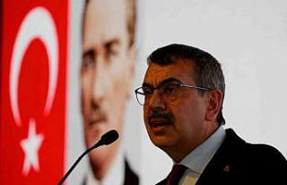 Bakan Tekin: "Eğitimi güncel tutmak, yeni olandan...