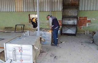 Başiskele’de çöp konteynerlerine bakım ve onarım