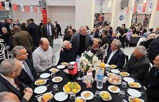 Başkan Aşgın, öğretmenlerle bir araya geldi