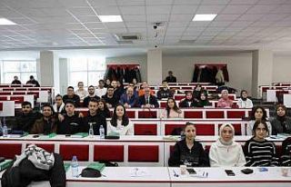 Başkan Özdoğan gençlerle tecrübelerini paylaştı