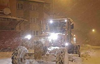 Bayburt’ta kar kalınlığı 80 santimetreyi buldu